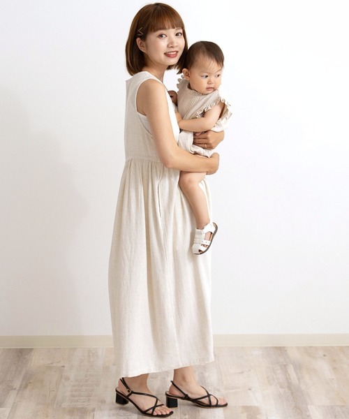 SweetMommy(スウィートマミー)の「ナチュラル リネン フリル カバーオール (ノースリーブ)(ロンパース・キッズ・アイボリー・90/80/70)」の12枚目の写真