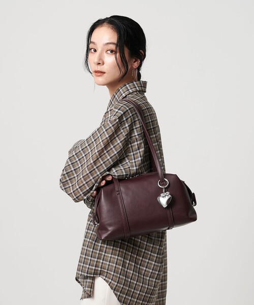 BEAUTY&YOUTH UNITED ARROWS（ビューティーアンドユースユナイテッドアローズ）の「リボン×ハート チャーム（キーホルダー・レディース・ブラック/シルバー・FREE）」の8枚目の写真