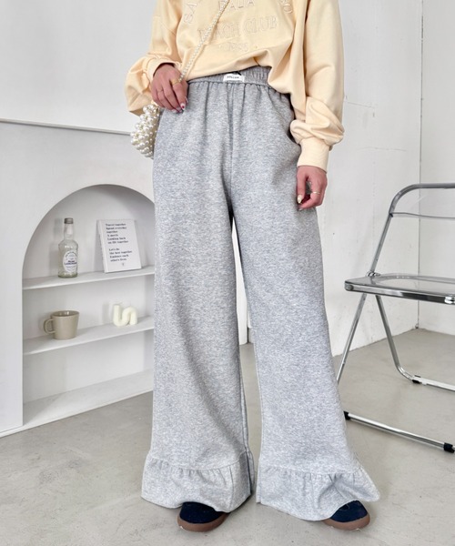 SOLLON.（ソルロン）の「ワンポイントロゴ裾フリルパンツ（スウェットパンツ・レディース・グレー/ブラック・FREE）」の11枚目の写真