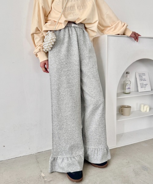 SOLLON.（ソルロン）の「ワンポイントロゴ裾フリルパンツ（スウェットパンツ・レディース・グレー/ブラック・FREE）」の10枚目の写真