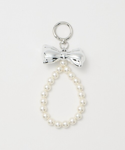 BEAUTY&YOUTH UNITED ARROWS（ビューティーアンドユースユナイテッドアローズ）の「リボン チャーム（キーホルダー・レディース・シルバー/オフホワイト・FREE）」の2枚目の写真