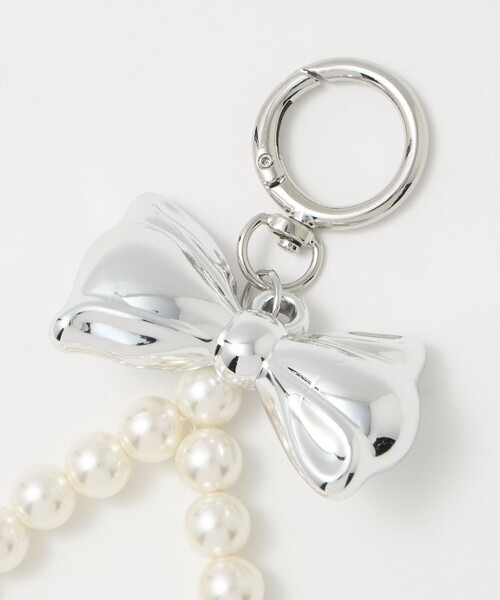 BEAUTY&YOUTH UNITED ARROWS（ビューティーアンドユースユナイテッドアローズ）の「リボン チャーム（キーホルダー・レディース・シルバー/オフホワイト・FREE）」の8枚目の写真