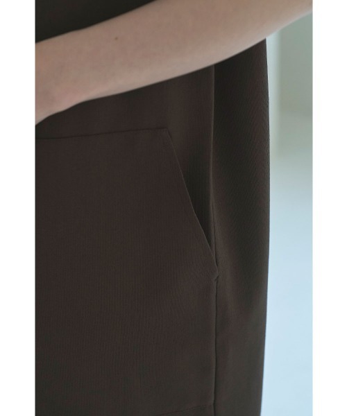 marjour(マージュール)の「EFFORTLESS AIRY WIDE JUMPSUIT(サロペット/オーバーオール・レディース・ブラック/ブラウン・M)」の6枚目の写真