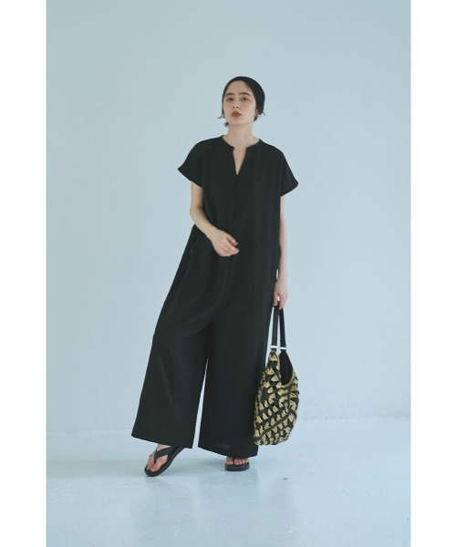 marjour(マージュール)の「EFFORTLESS AIRY WIDE JUMPSUIT(サロペット/オーバーオール・レディース・ブラック/ブラウン・M)」の11枚目の写真