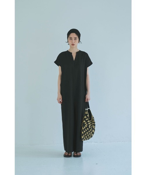 marjour(マージュール)の「EFFORTLESS AIRY WIDE JUMPSUIT(サロペット/オーバーオール・レディース・ブラック/ブラウン・M)」の14枚目の写真