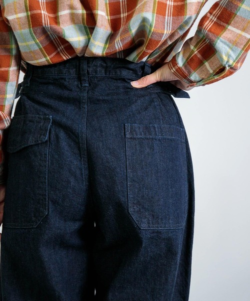 D.M.G.（ドミンゴ）の「[D.M.G. / ディーエムジー] 10ozジェルドデニム USメカニックイージーパンツ（デニムパンツ・レディース・ワンウォッシュ・M/S）」の20枚目の写真