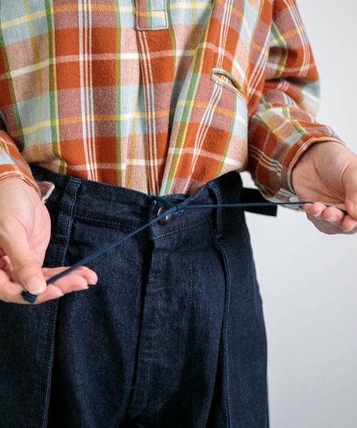 D.M.G.（ドミンゴ）の「[D.M.G. / ディーエムジー] 10ozジェルドデニム USメカニックイージーパンツ（デニムパンツ・レディース・ワンウォッシュ・M/S）」の22枚目の写真