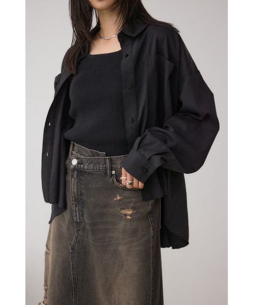 AZUL by moussy（アズールバイマウジー）の「ラウンドヘムルーズシャツ（シャツ/ブラウス・レディース・ブラウン/ブラック/グレイッシュベージュ・FREE）」の16枚目の写真