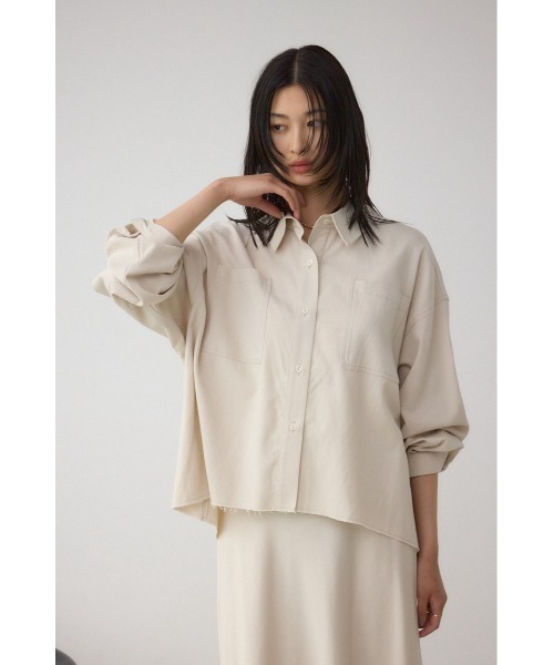 AZUL by moussy（アズールバイマウジー）の「ラウンドヘムルーズシャツ（シャツ/ブラウス・レディース・ブラウン/ブラック/グレイッシュベージュ・FREE）」の6枚目の写真