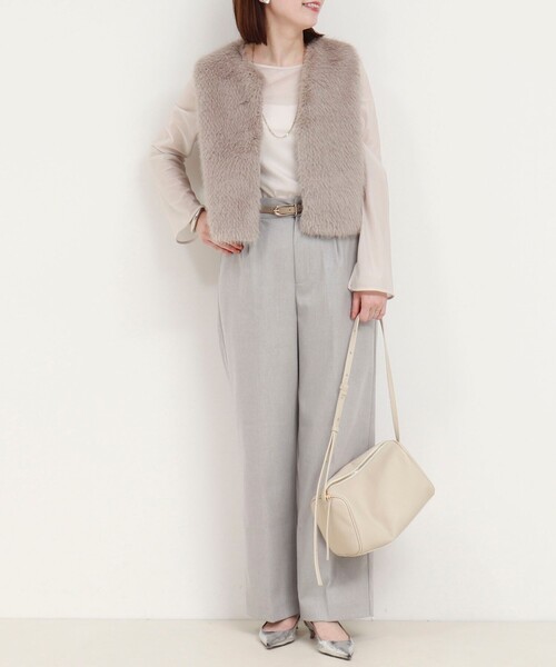 MICO COULIER（ミコクリエ）の「フェイクフォックスファーベスト（ブルゾン・レディース・グレイッシュベージュ/ベージュ・38）」の22枚目の写真