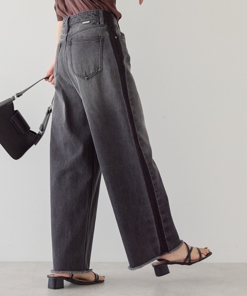 AMERICAN HOLIC（アメリカンホリック）の「サイドラインデニム（デニムパンツ・レディース・グレー/ライトインディゴブルー・L/S/M）」の3枚目の写真