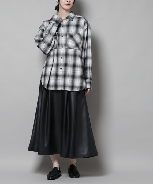 upperhights(アッパーハイツ)の「upper hights/ANNA(スカート・レディース・ブラック・1/2)」の3枚目の写真