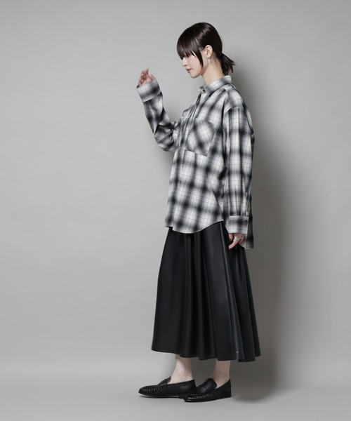 upperhights(アッパーハイツ)の「upper hights/ANNA(スカート・レディース・ブラック・1/2)」の4枚目の写真