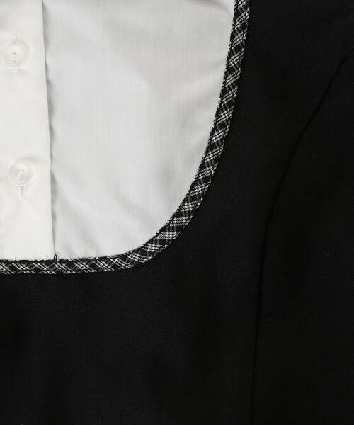 MAJESTIC LEGON（マジェスティックレゴン）の「ドッキングノースリーブミニワンピース（ワンピース・レディース・ベージュ/ブラック・MEDIUM）」の7枚目の写真