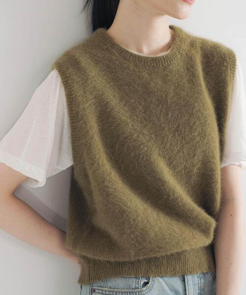 URBAN RESEARCH（アーバンリサーチ）の「FOX/CASHMEREクルーネックベスト（ベスト・レディース・ネイビー/カーキ/オフホワイト・FREE）」の2枚目の写真