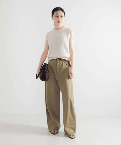 URBAN RESEARCH（アーバンリサーチ）の「FOX/CASHMEREクルーネックベスト（ベスト・レディース・ネイビー/カーキ/オフホワイト・FREE）」の9枚目の写真