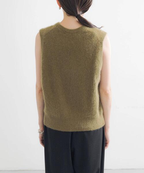 URBAN RESEARCH（アーバンリサーチ）の「FOX/CASHMEREクルーネックベスト（ベスト・レディース・ネイビー/カーキ/オフホワイト・FREE）」の21枚目の写真