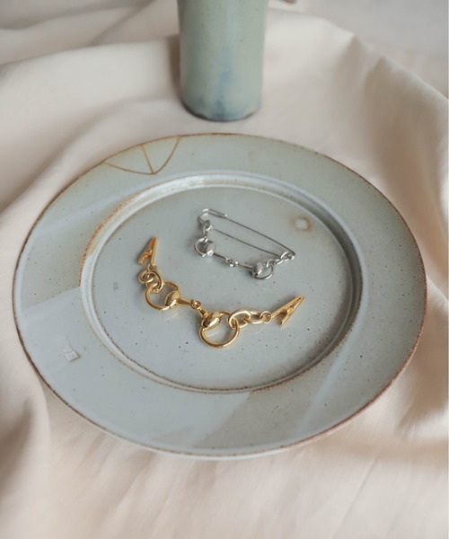 rapiecage（ラピエサージュ）の「ビットパーツキルトピン（ブローチ/コサージュ・レディース・シルバー・FREE）」の3枚目の写真