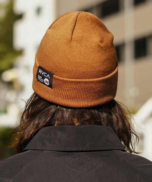 RVCA（ルーカ）の「【RVCA/ルーカ】24AW DOUBLE FACE BEANIE/ワンポイントロゴニットキャップ・ビーニー（ニットキャップ/ビーニー・メンズ・ブラック/ブラウン/オフホワイト/プラム/ライラック・FREE）」の4枚目の写真