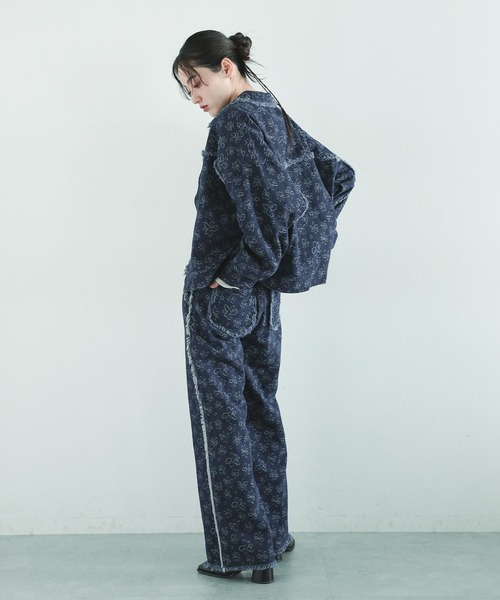 RAGEBLUE（レイジブルー）の「フラワー柄フリンジデニムパンツ/セットアップ対応（デニムパンツ・レディース・ネイビー・FREE）」の5枚目の写真