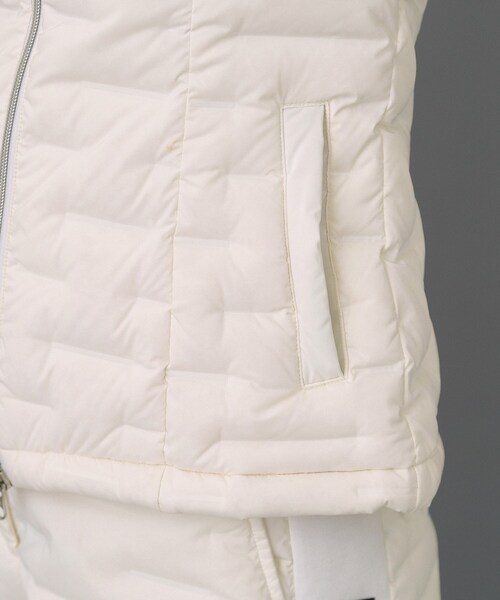 adabat（アダバット）の「EVEN 1月号掲載商品【ADABAT NAVY】2WAYストレッチダウンジャケット（ダウンジャケット/コート・レディース・ホワイト/ネイビー・42/40/38）」の7枚目の写真