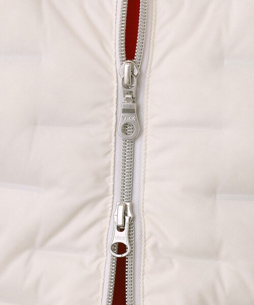 adabat（アダバット）の「EVEN 1月号掲載商品【ADABAT NAVY】2WAYストレッチダウンジャケット（ダウンジャケット/コート・レディース・ホワイト/ネイビー・42/40/38）」の5枚目の写真