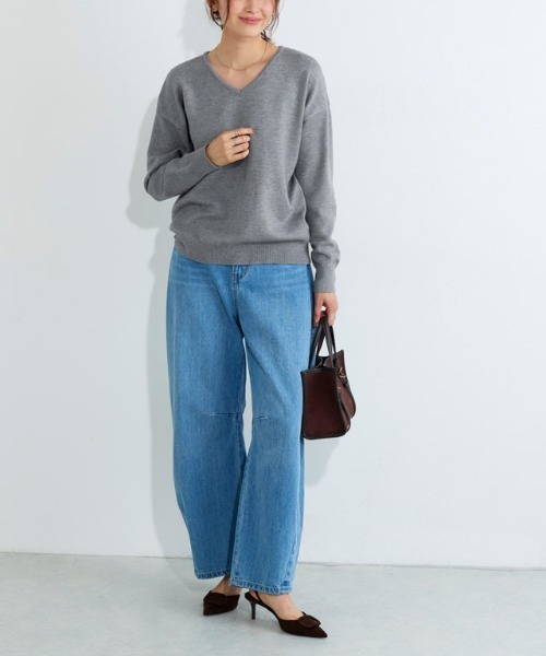 Pierrot(ピエロ)の「プレミアムカシミヤタッチVネックオーバーサイズニット(ニット/セーター・レディース・チャコール/ベージュ/インディゴブルー/ブラック/アイボリー/ピンク系その他・M/L)」の12枚目の写真