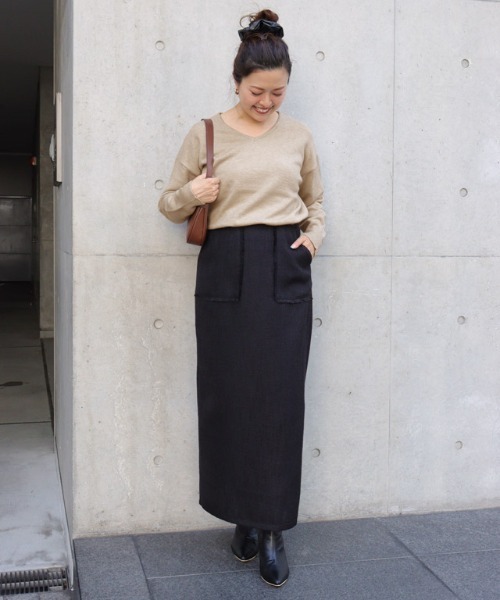 Pierrot(ピエロ)の「プレミアムカシミヤタッチVネックオーバーサイズニット(ニット/セーター・レディース・チャコール/ベージュ/インディゴブルー/ブラック/アイボリー/ピンク系その他・M/L)」の19枚目の写真