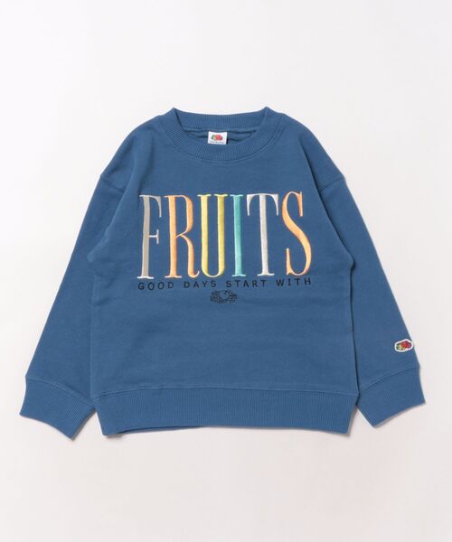 FRUIT OF THE LOOM（フルーツオブザルーム）の「【FRUIT OF THE LOOM】刺繍スウェット / キッズ / スウェット / ロゴプリント / ユニセックス（スウェット・キッズ・アイボリー/ブルー・110cm/130cm/150cm）」の2枚目の写真
