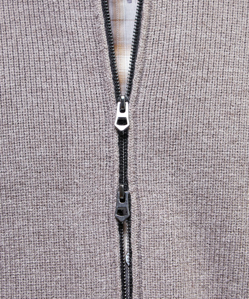MEN'S MELROSE（メンズメルローズ）の「《WEB限定》ドライバーズニット | ウォッシャブル（カーディガン/ボレロ・メンズ・ライトブラウン/チャコールグレー/ネイビー・4/3/5）」の10枚目の写真