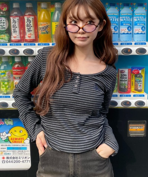 RAY CASSIN(レイカズン)の「胸刺繍UネックヘンリーTシャツ(Tシャツ/カットソー・レディース・ホワイト系その他/ブラウン/チャコールグレー/カーキ/レッド/グレー系その他2/ホワイト系その他2・FREE)」の5枚目の写真