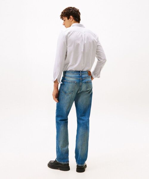 TOMMY HILFIGER（トミーヒルフィガー）の「リラックスリバーブルージーンズ（デニムパンツ・メンズ・ブルー・30inch/32inch/28inch/34inch/36inch）」の4枚目の写真