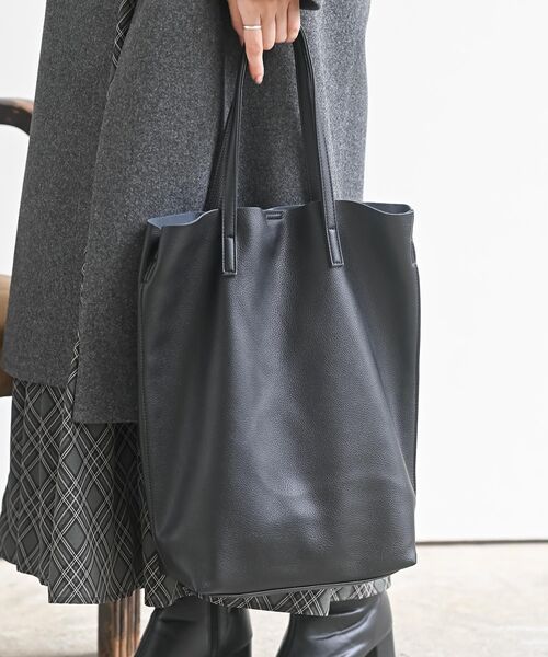 rps(アールピーエス)の「フェイクレザーショルダーBAG(ショルダーバッグ・レディース・アイボリー/ブラック/ボルドー/ブラウン/モカ・フリー)」の13枚目の写真