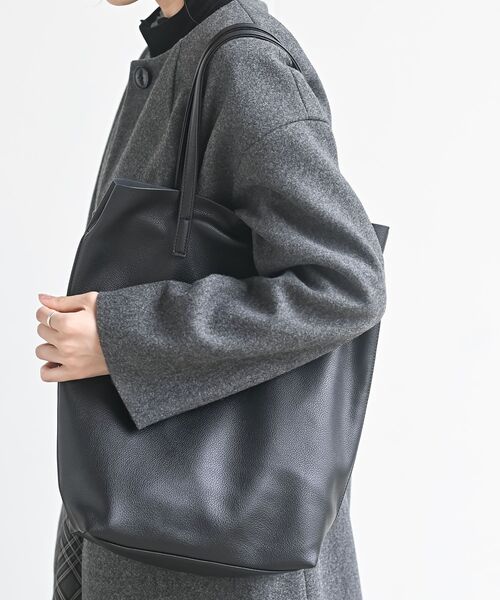 rps(アールピーエス)の「フェイクレザーショルダーBAG(ショルダーバッグ・レディース・アイボリー/ブラック/ボルドー/ブラウン/モカ・フリー)」の14枚目の写真