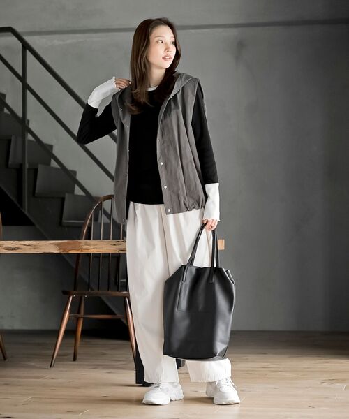 rps(アールピーエス)の「フェイクレザーショルダーBAG(ショルダーバッグ・レディース・アイボリー/ブラック/ボルドー/ブラウン/モカ・フリー)」の17枚目の写真