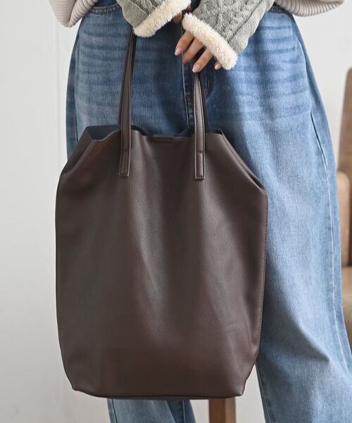 rps(アールピーエス)の「フェイクレザーショルダーBAG(ショルダーバッグ・レディース・アイボリー/ブラック/ボルドー/ブラウン/モカ・フリー)」の20枚目の写真