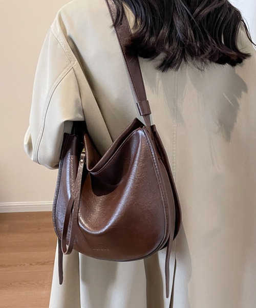 florist(フローリスト)の「2WAY/3WAY ヴィンテージレザー調ラウンドショルダーバッグ(ショルダーバッグ・レディース・アッシュブラウン/モカ/ブラック・FREE)」の19枚目の写真