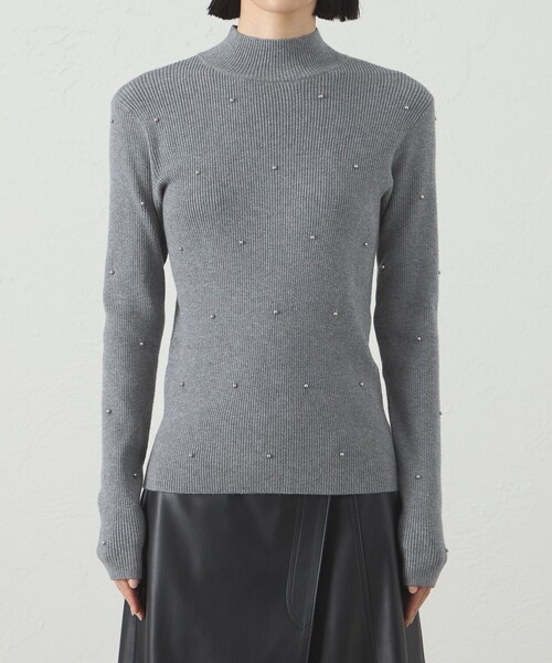 CAST:（キャストコロン）の「【1枚で着映える】スタッズタートルニット（ニット/セーター・レディース・ブラウン系その他5/ブラック/グレー/オフホワイト・M）」の9枚目の写真