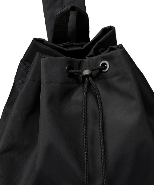 MUSINSA STANDARD（ムシンサスタンダード）の「ナイロンダッフルスリングバッグ[ブラック]（メッセンジャーバッグ・レディース・その他・FREE）」の10枚目の写真