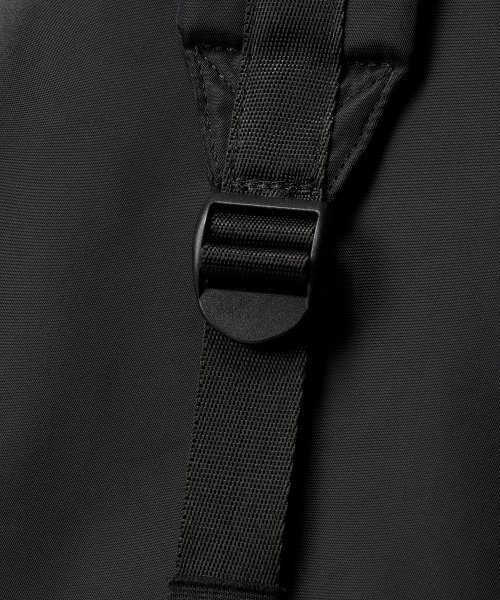 MUSINSA STANDARD（ムシンサスタンダード）の「ナイロンダッフルスリングバッグ[ブラック]（メッセンジャーバッグ・レディース・その他・FREE）」の9枚目の写真
