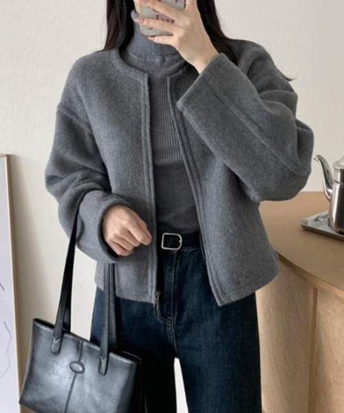 semplice(センプリチェ)の「丸首の毛はファスナー付きショート丈コート女(その他アウター・レディース・ベージュ/ブラウン/グレー・F)」の5枚目の写真