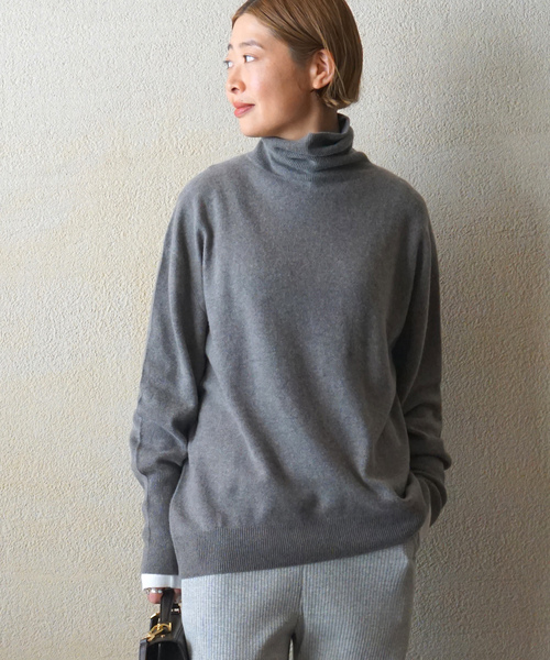 JOURNAL STANDARD LUXE（ジャーナルスタンダード　ラックス）の「カシミヤ タートルネックプルオーバー（ニット/セーター・レディース・チャコールグレー/ホワイト/ブラウン/スカイブルー・FREE）」の3枚目の写真