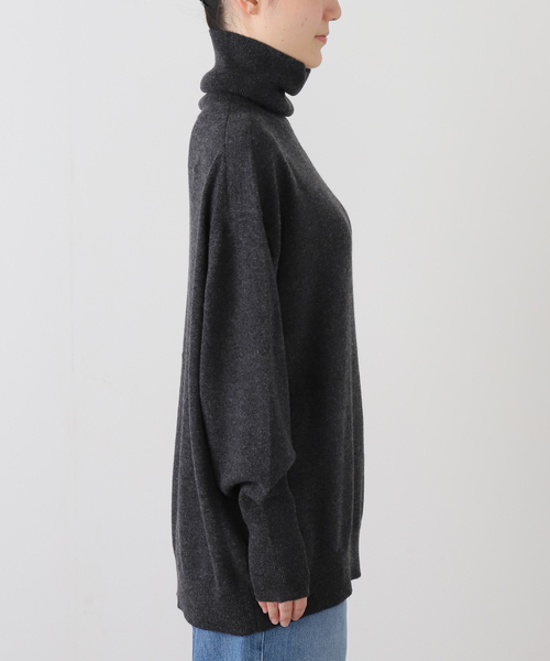 JOURNAL STANDARD LUXE（ジャーナルスタンダード　ラックス）の「カシミヤ タートルネックプルオーバー（ニット/セーター・レディース・チャコールグレー/ホワイト/ブラウン/スカイブルー・FREE）」の22枚目の写真