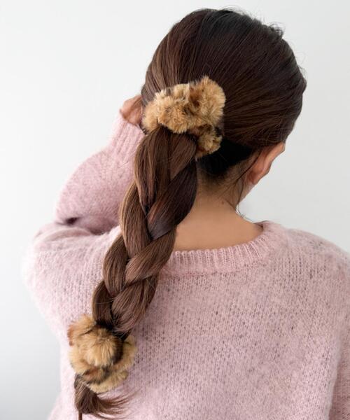 WEGO（ウィゴー）の「WEGO/【2点セット】ファーヘアゴム（ヘアゴム・レディース・ホワイト/ライトピンク・FREE）」の3枚目の写真