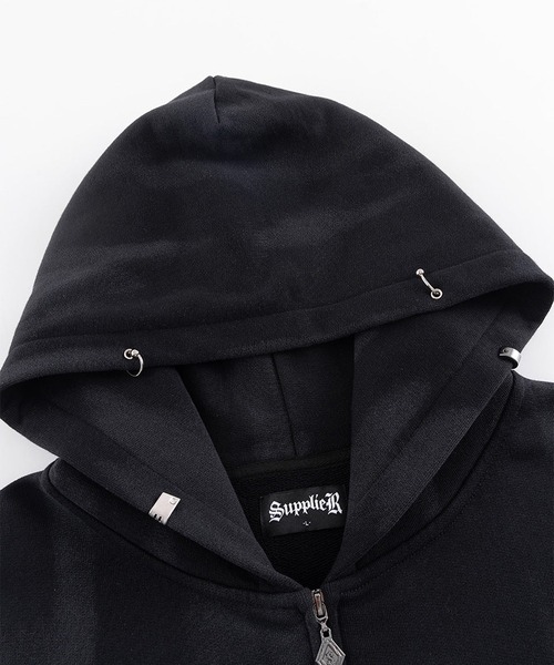 SUPPLIER（サプライヤー）の「SUPPLIER/サプライヤー Tribal Bones Pierced Zip Hoodie トライバル柄 オリジナルピアス付き フーディー（パーカー・メンズ・ブラック/グレー・M/L/XL）」の5枚目の写真