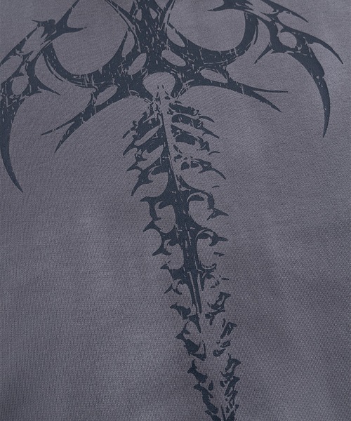 SUPPLIER（サプライヤー）の「SUPPLIER/サプライヤー Tribal Bones Pierced Zip Hoodie トライバル柄 オリジナルピアス付き フーディー（パーカー・メンズ・ブラック/グレー・M/L/XL）」の11枚目の写真