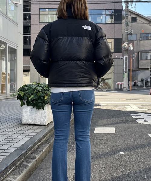 THE NORTH FACE(ザノースフェイス)の「【THE NORTH FACE】ノースフェイス 韓国限定 WHITE LABEL 軽量 レディース ショート丈 ショートダウン W'S NOVELTY NUPTSE DOWN JACKET(ダウンジャケット/コート・レディース・ブラック・S/M/L)」の8枚目の写真