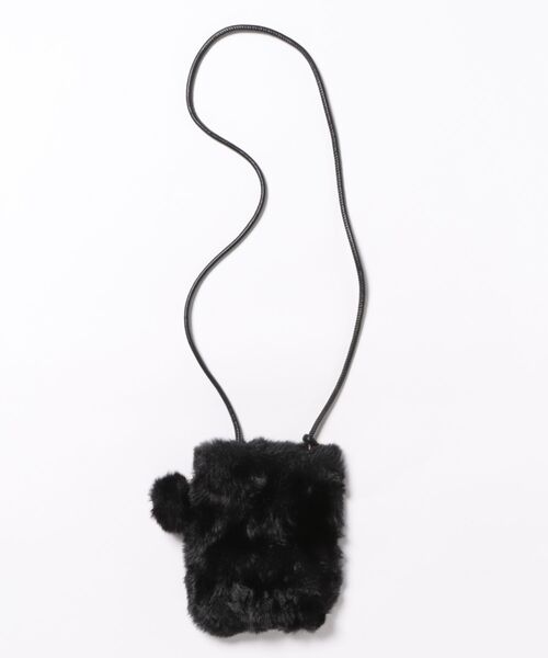Mayree(メイリー)の「【float】ふわふわ ファー チャーム付きミニショルダーバッグ【6色展開】(ショルダーバッグ・レディース・ホワイト/ブラウン/ピンク/ベージュ/ブラック/グレー・FREE)」の20枚目の写真