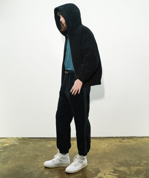 UNTAGE（アンテージ）の「コーデュロイトラックパンツ[ブラック(ユニセックス)]_UTP-FP91（スウェットパンツ・メンズ・その他・LARGE）」の3枚目の写真