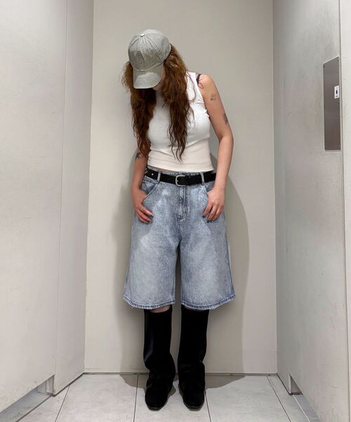 INSILENCE WOMEN(インサイレンスウーマン)の「ストーンウォッシュバミューダデニム BLUE(その他パンツ・レディース・その他・X-SMALL/SMALL/MEDIUM/LARGE)」の4枚目の写真